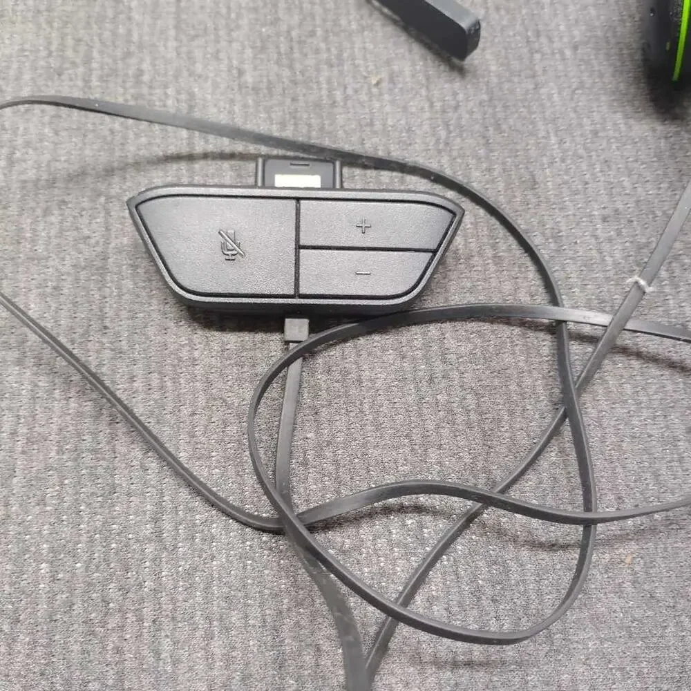 Xbox 360 Wired Headset & Rechargeable Battery Pack OEM Untested